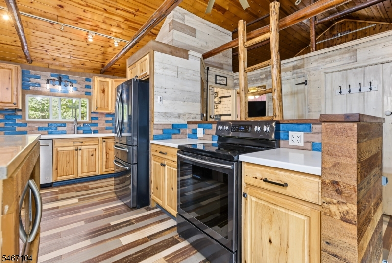 37 Maxim Drive Hopatcong NJ 07843