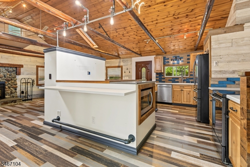 37 Maxim Drive Hopatcong NJ 07843