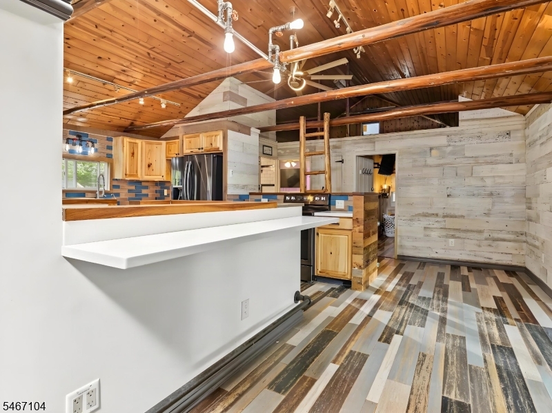 37 Maxim Drive Hopatcong NJ 07843
