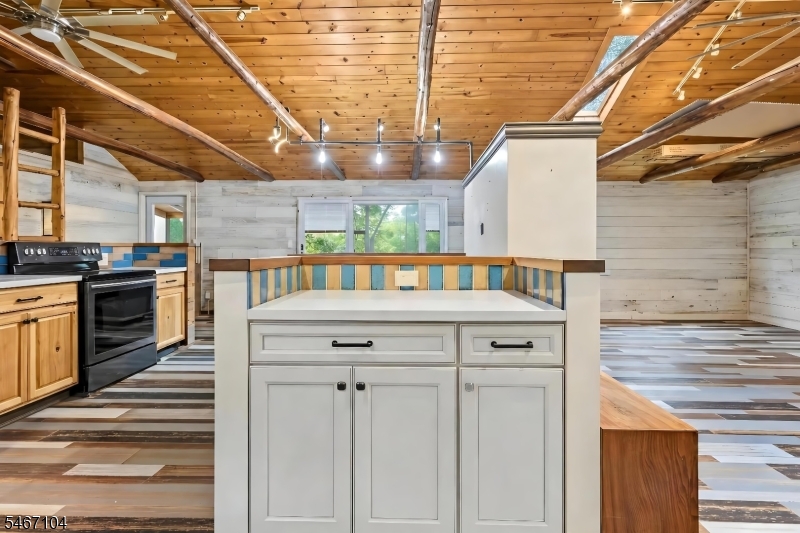 37 Maxim Drive Hopatcong NJ 07843