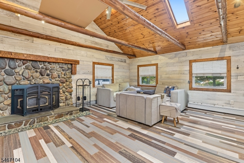 37 Maxim Drive Hopatcong NJ 07843