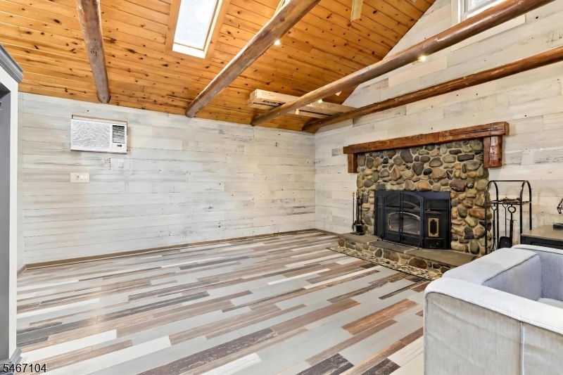 37 Maxim Drive Hopatcong NJ 07843
