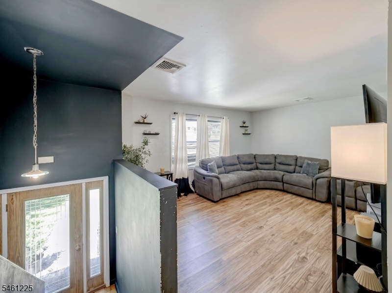 404 Lyndale Street Phillipsburg NJ 08865