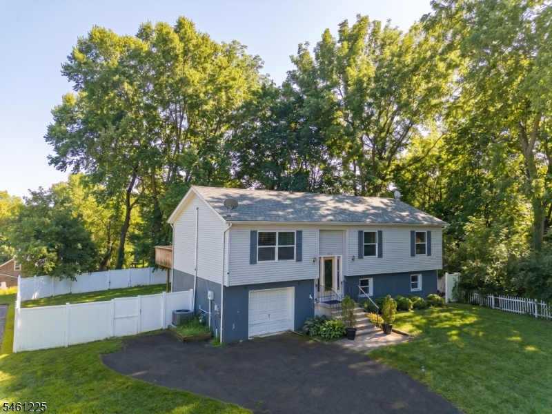 404 Lyndale Street Phillipsburg NJ 08865