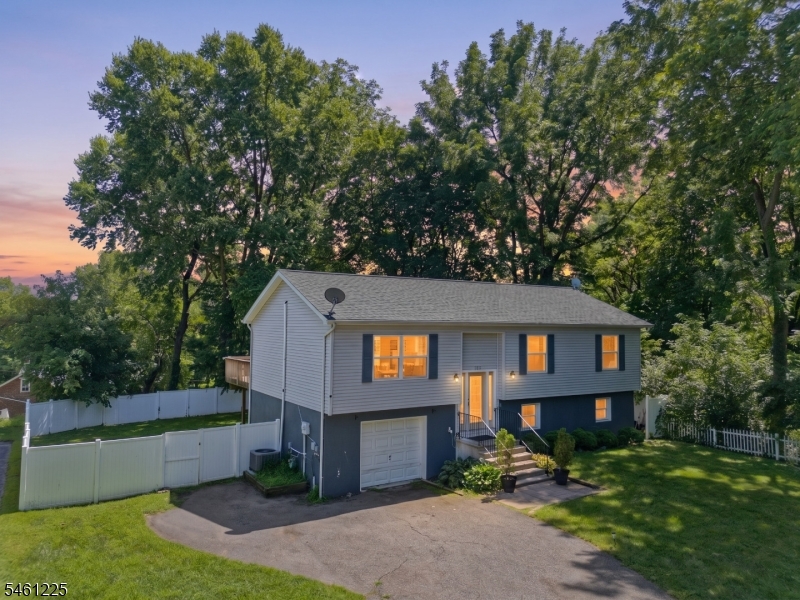404 Lyndale Street Phillipsburg NJ 08865
