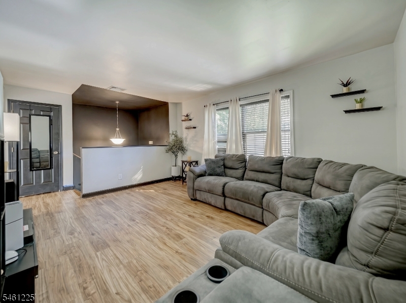 404 Lyndale Street Phillipsburg NJ 08865