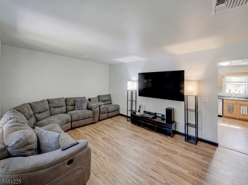 404 Lyndale Street Phillipsburg NJ 08865