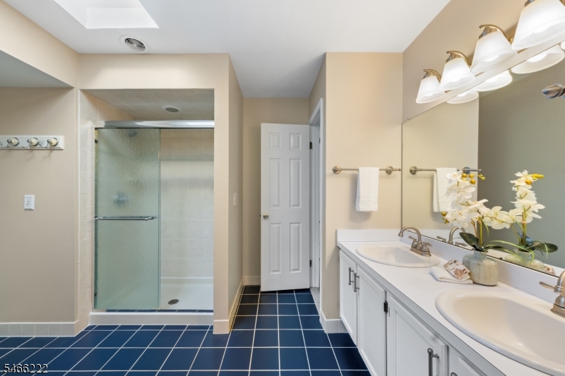 47 Amerman Lane Hillsborough NJ 08844