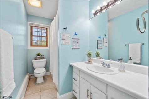 11 Knoll Drive Denville NJ 07866