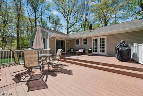 11 Knoll Drive Denville NJ 07866