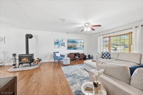 11 Knoll Drive Denville NJ 07866