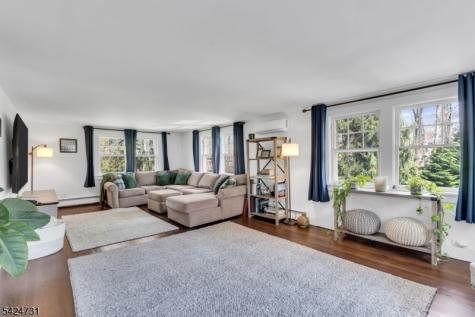 2041 Raritan Road Scotch Plains NJ 07076