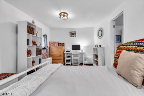 2041 Raritan Road Scotch Plains NJ 07076