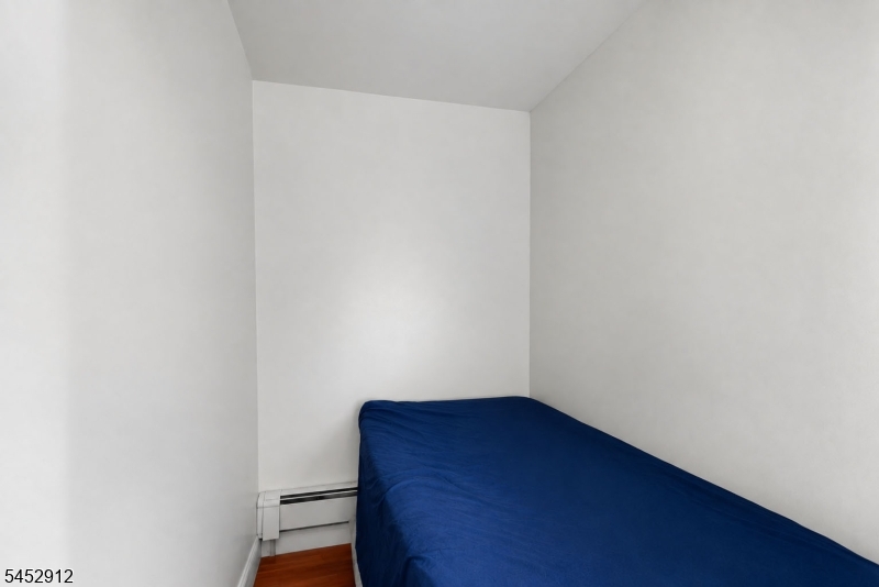 90 Manchester Avenue Paterson NJ 07502