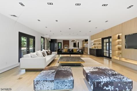 60 Brookside Drive Upper Saddle River NJ 07458