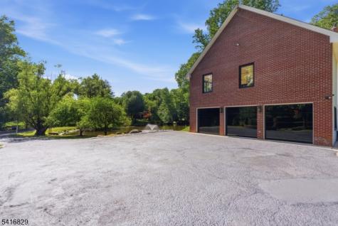 60 Brookside Drive Upper Saddle River NJ 07458