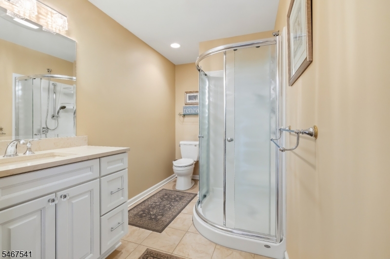 11 Ewing Drive Raritan NJ 08822