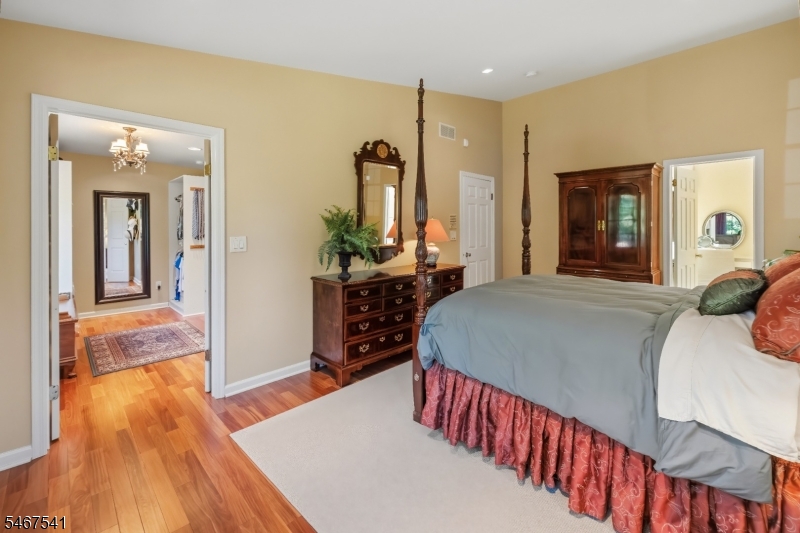 11 Ewing Drive Raritan NJ 08822