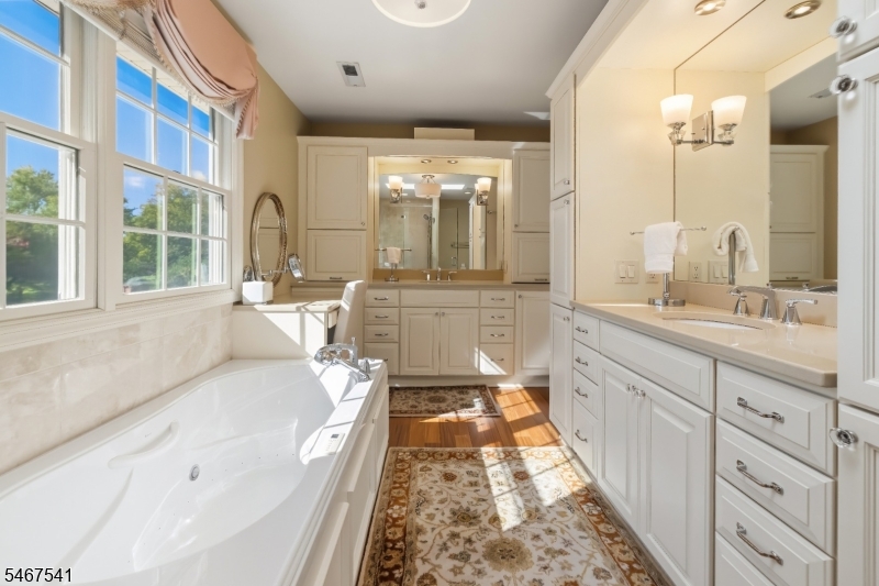 11 Ewing Drive Raritan NJ 08822