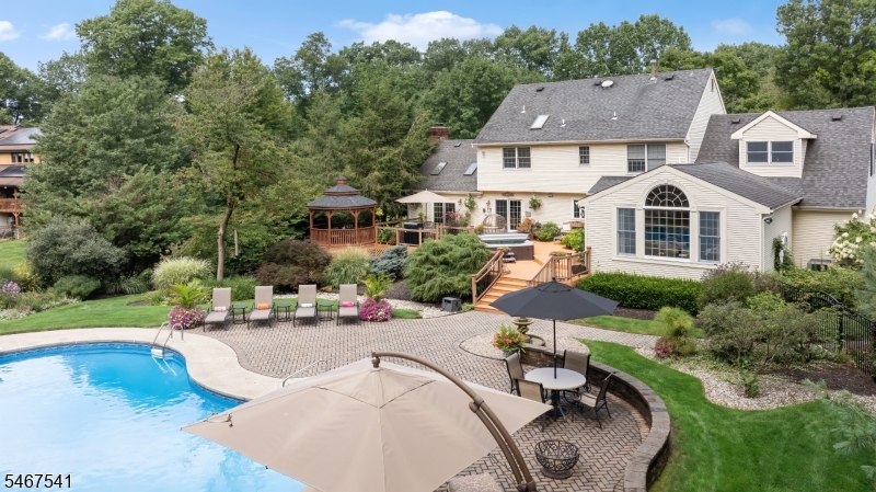 11 Ewing Drive Raritan NJ 08822