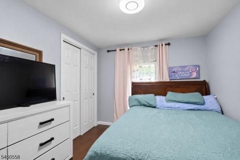 340 Lakeview Drive Hampton NJ 07860