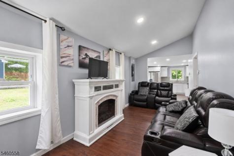340 Lakeview Drive Hampton NJ 07860