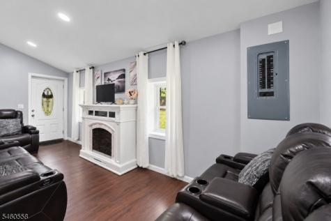 340 Lakeview Drive Hampton NJ 07860