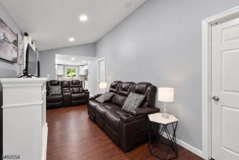 340 Lakeview Drive Hampton NJ 07860