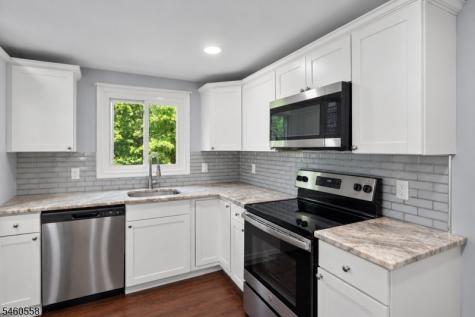 340 Lakeview Drive Hampton NJ 07860