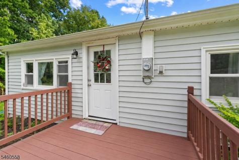 340 Lakeview Drive Hampton NJ 07860