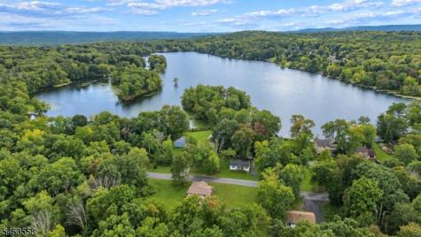 340 Lakeview Drive Hampton NJ 07860