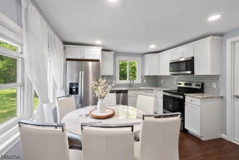 340 Lakeview Drive Hampton NJ 07860