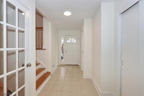 2260 Sunrise Court Scotch Plains NJ 07076