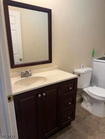 117 Vermont Trail Hopatcong NJ 07843