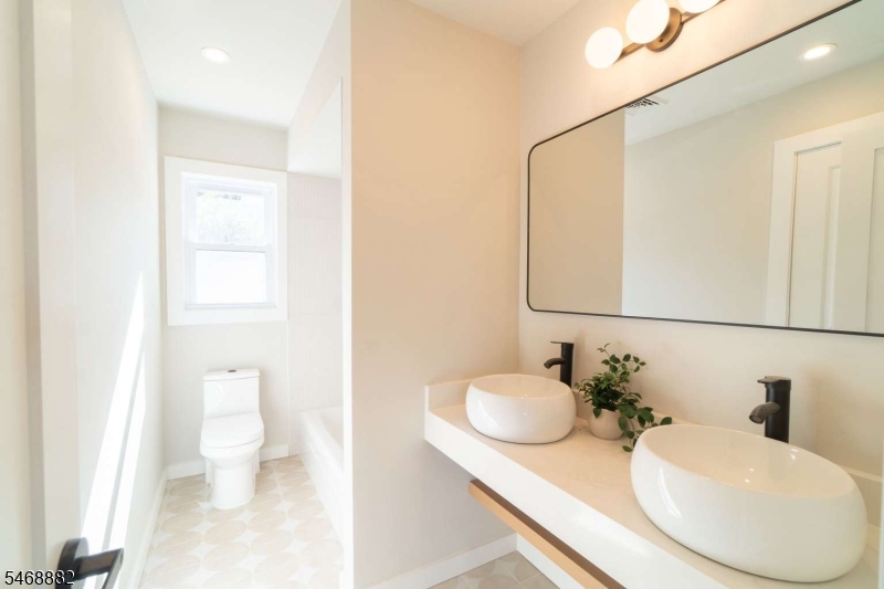 102 Brooklyn Mountain Road Hopatcong NJ 07843