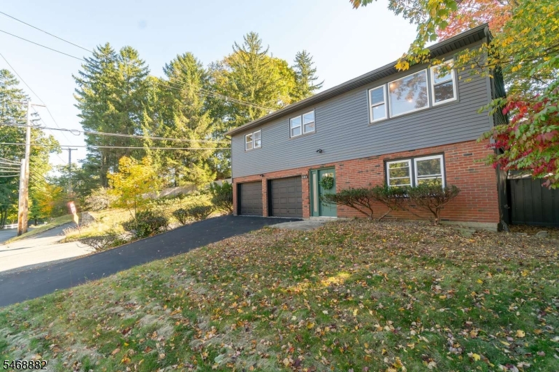 102 Brooklyn Mountain Road Hopatcong NJ 07843
