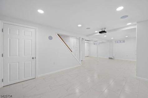 22 Cottage Lane Clifton NJ 07012