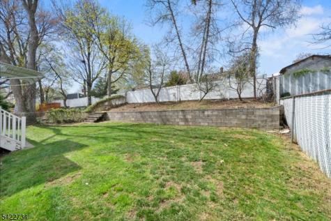22 Cottage Lane Clifton NJ 07012