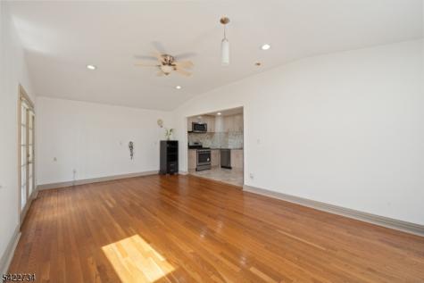 22 Cottage Lane Clifton NJ 07012