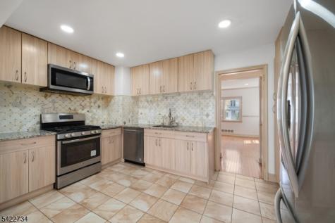 22 Cottage Lane Clifton NJ 07012