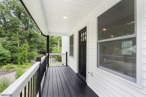 33 Allamuchy Trail Byram NJ 07821