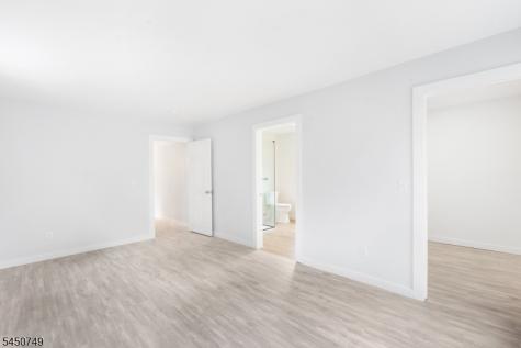 33 Allamuchy Trail Byram NJ 07821