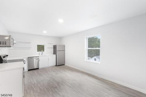 33 Allamuchy Trail Byram NJ 07821