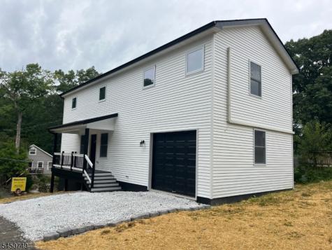 33 Allamuchy Trail Byram NJ 07821
