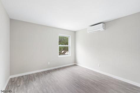 33 Allamuchy Trail Byram NJ 07821