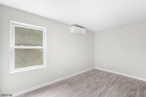 33 Allamuchy Trail Byram NJ 07821
