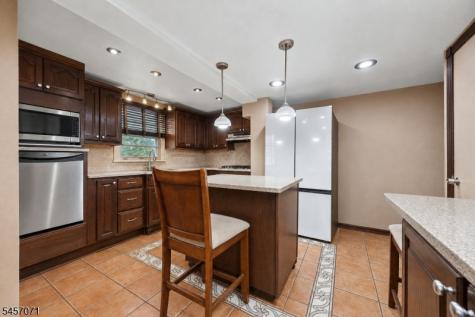 524 Lloyd Road Aberdeen NJ 07747