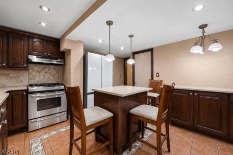 524 Lloyd Road Aberdeen NJ 07747
