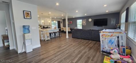 217 Seeley Avenue Keansburg NJ 07734
