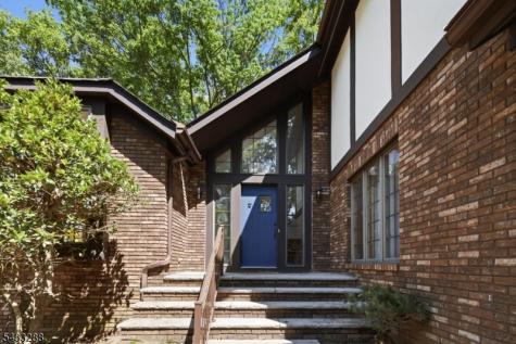 2 Carol Road Kinnelon NJ 07405